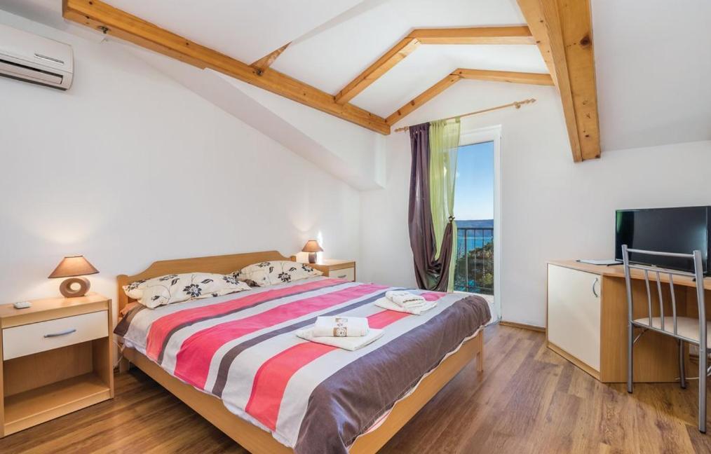 Apartments Franelli Brseč Esterno foto