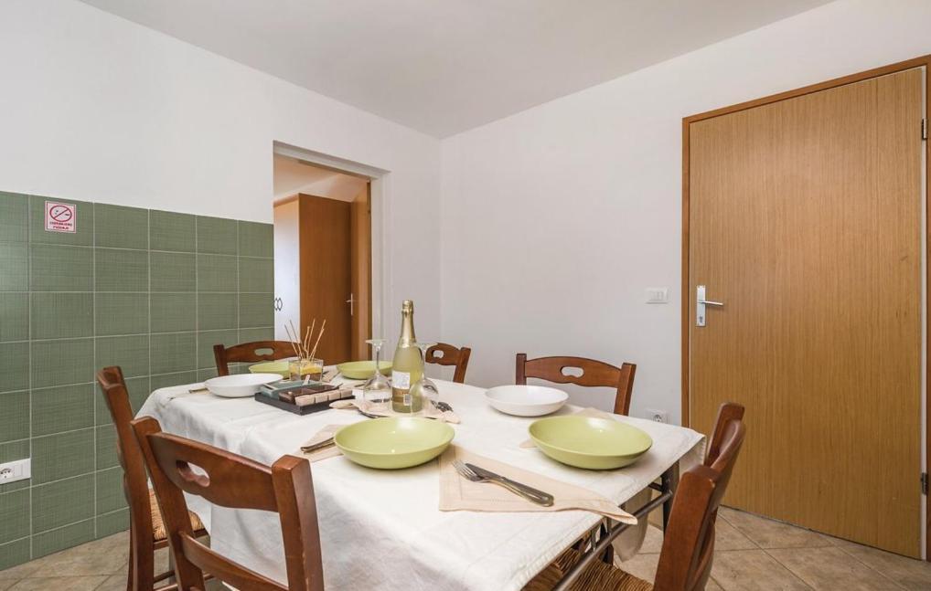 Apartments Franelli Brseč Esterno foto